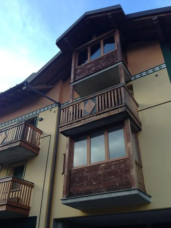Appartamento Adamello Ski Appartament Vione